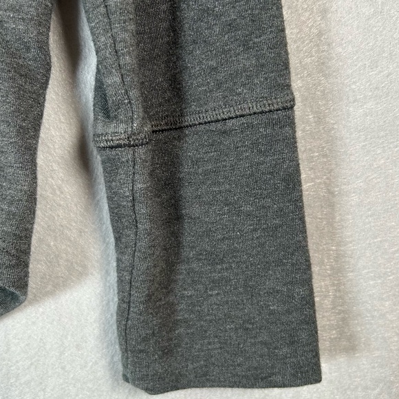 North Face Grey Henley Cozy Long Sleeve Crew Neck Women’s Size Medium Activewear - Picture 8 of 11